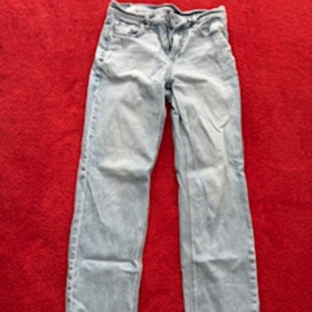 AE - Light Wash Jean - size 4R